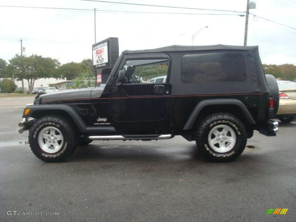 2004 Wrangler Unlimited 4x4 - Black / Dark Slate Gray photo #3