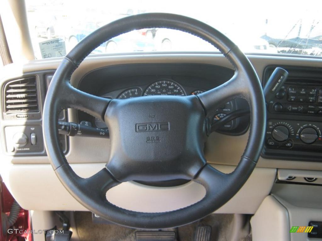 2002 GMC Yukon SLT Neutral/Shale Steering Wheel Photo #38848336