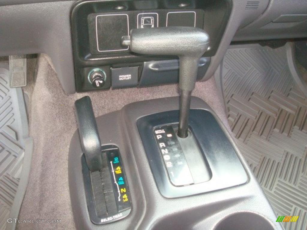 1996 Jeep Grand Cherokee Laredo 4x4 4 Speed Automatic Transmission Photo #38848720