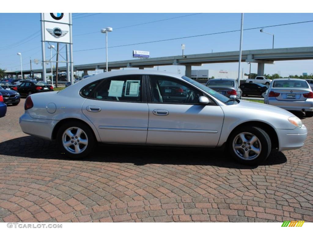 2002 Taurus SES - Silver Frost Metallic / Medium Graphite photo #6