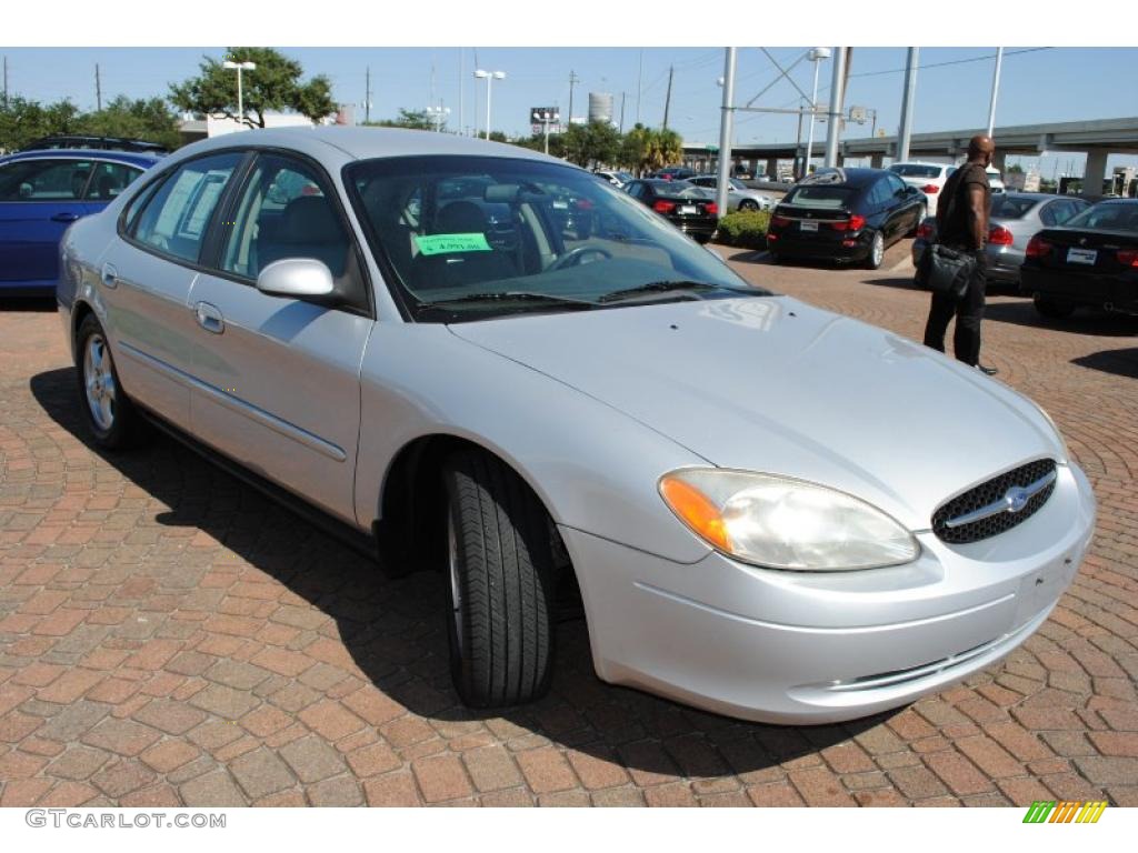 2002 Taurus SES - Silver Frost Metallic / Medium Graphite photo #7
