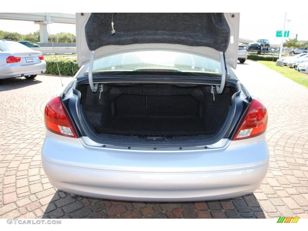 2002 Taurus SES - Silver Frost Metallic / Medium Graphite photo #11