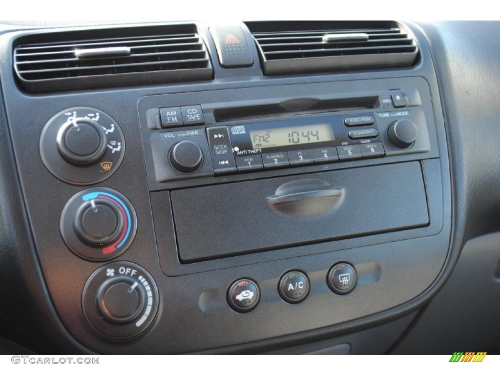 2003 Honda Civic LX Sedan Controls Photo #38856388