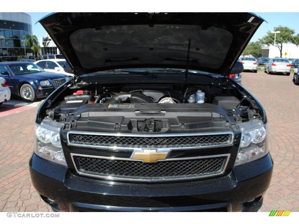 2008 Suburban 1500 LT - Black / Ebony photo #19