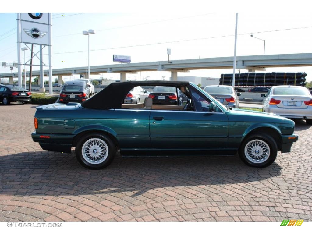 1992 3 Series 325i Convertible - Laguna Green Metallic / Tan photo #6