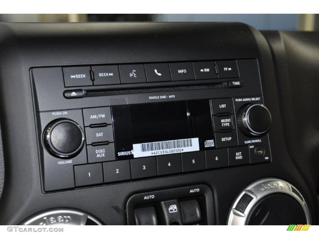 2011 Jeep Wrangler Unlimited Sahara 4x4 Controls Photo #38859333