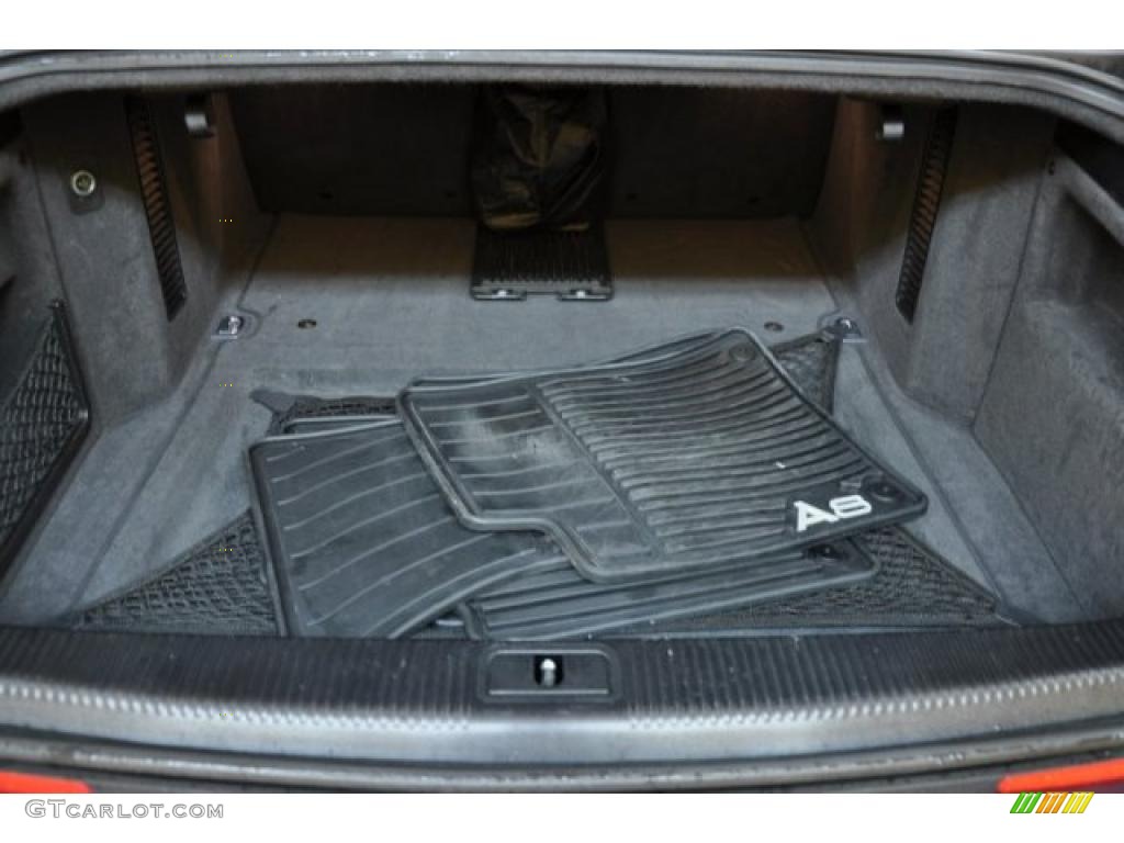 2005 Audi A8 L 4.2 quattro Trunk Photo #38860428