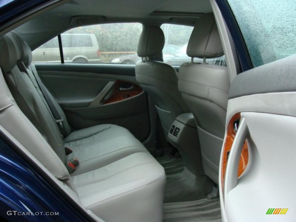 2010 Toyota Camry XLE V6 interior Photo #38864200
