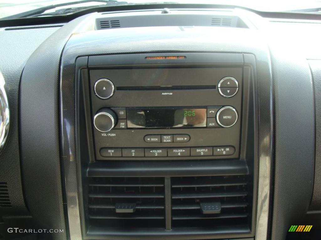 2008 Explorer XLT 4x4 - White Suede / Camel photo #22