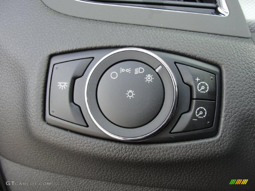2011 Ford Edge SEL Controls Photo #38867544