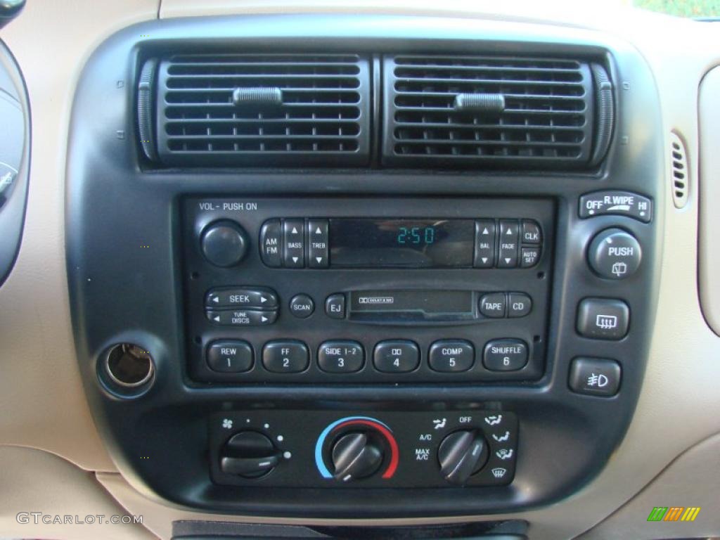 1997 Ford Explorer Eddie Bauer 4x4 Controls Photo #38869564