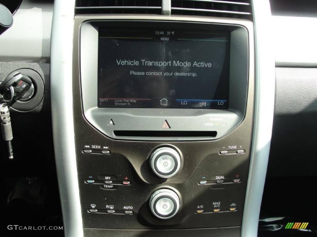 2011 Ford Edge SEL Controls Photo #38870868