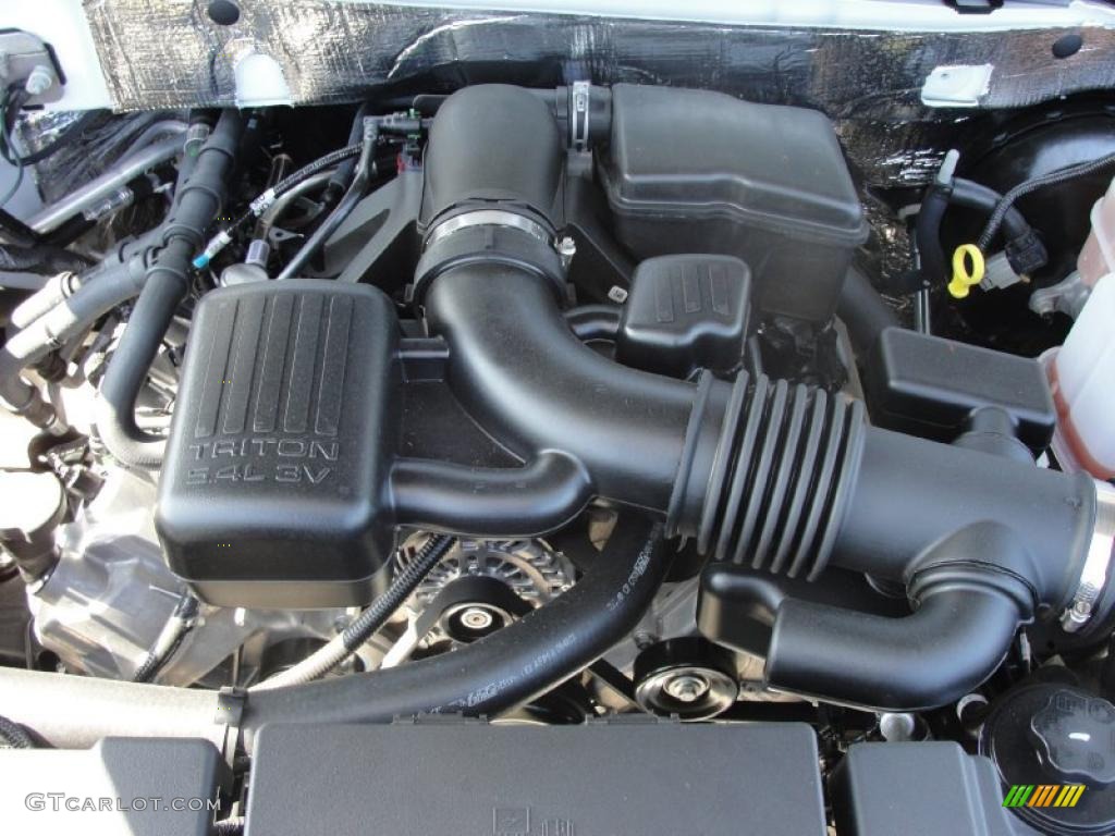 2011 Ford Expedition XLT 5.4 Liter SOHC 24-Valve Flex-Fuel V8 Engine Photo #38872028