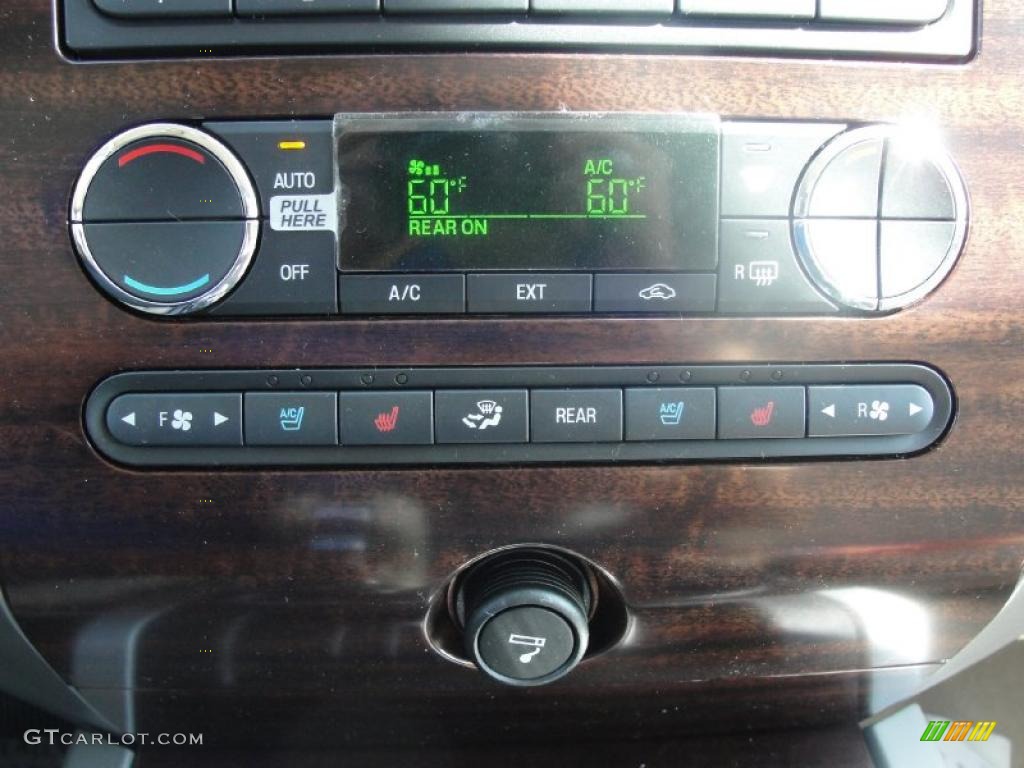 2011 Ford Expedition XLT Controls Photo #38873772