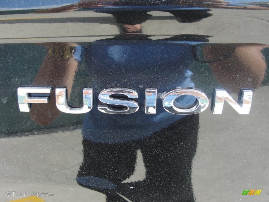 2011 Fusion SE - Tuxedo Black Metallic / Charcoal Black photo #14