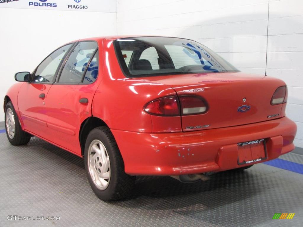 1998 Cavalier Sedan - Flame Red / Graphite photo #3