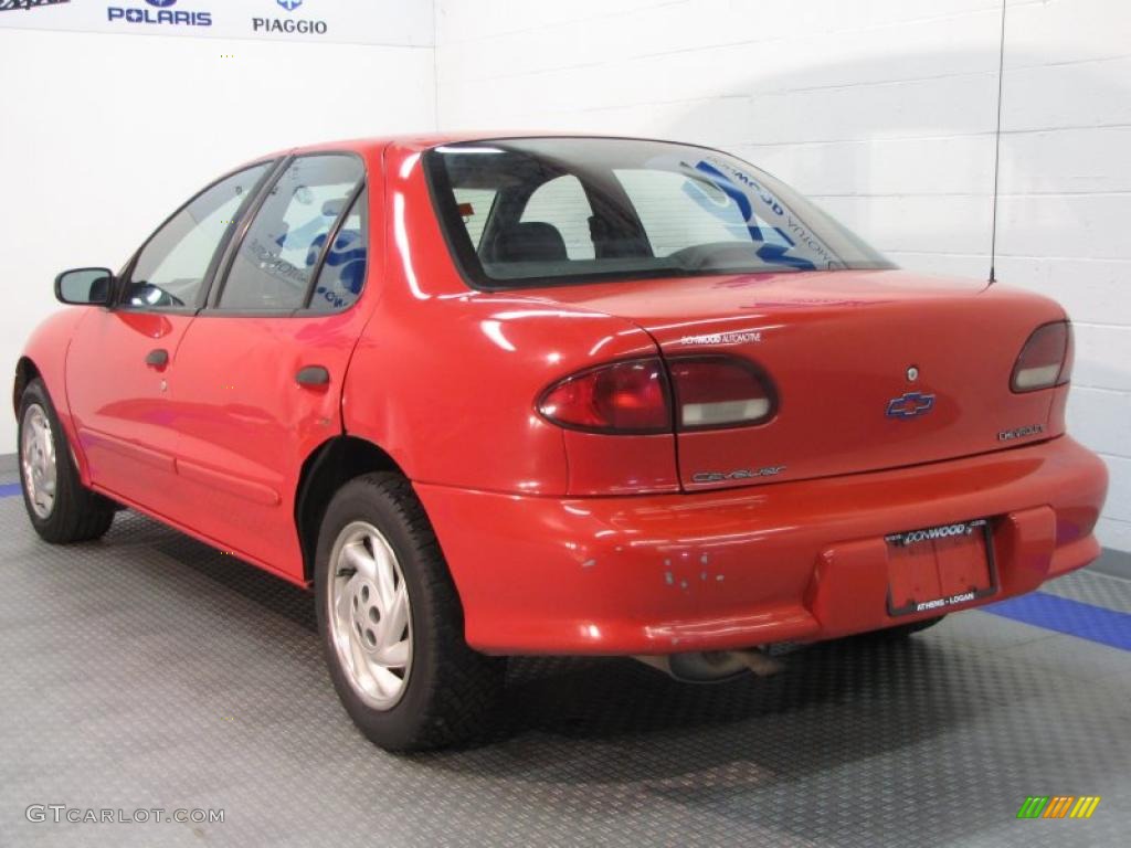 1998 Cavalier Sedan - Flame Red / Graphite photo #3