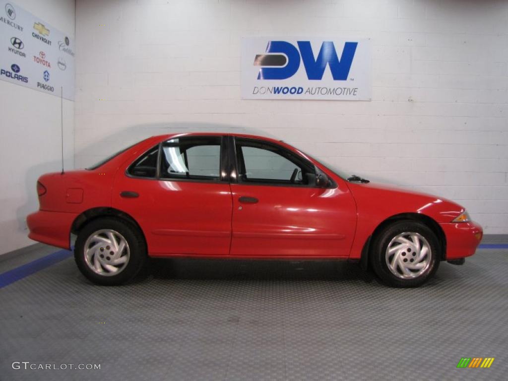 1998 Cavalier Sedan - Flame Red / Graphite photo #6