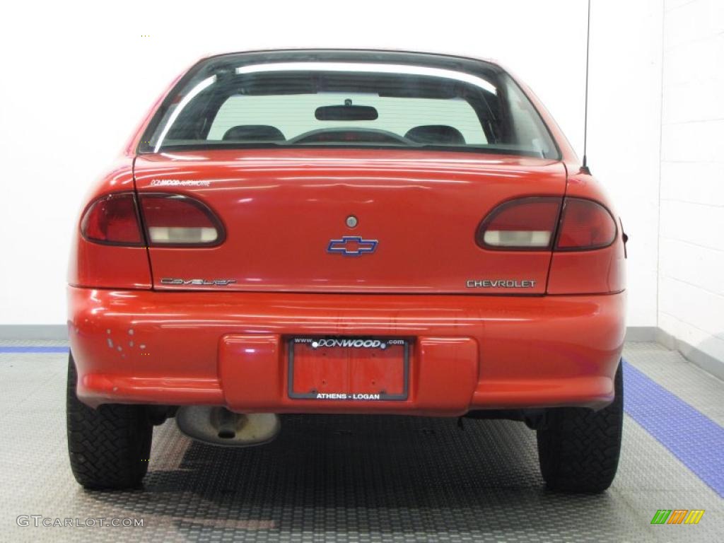 1998 Cavalier Sedan - Flame Red / Graphite photo #8
