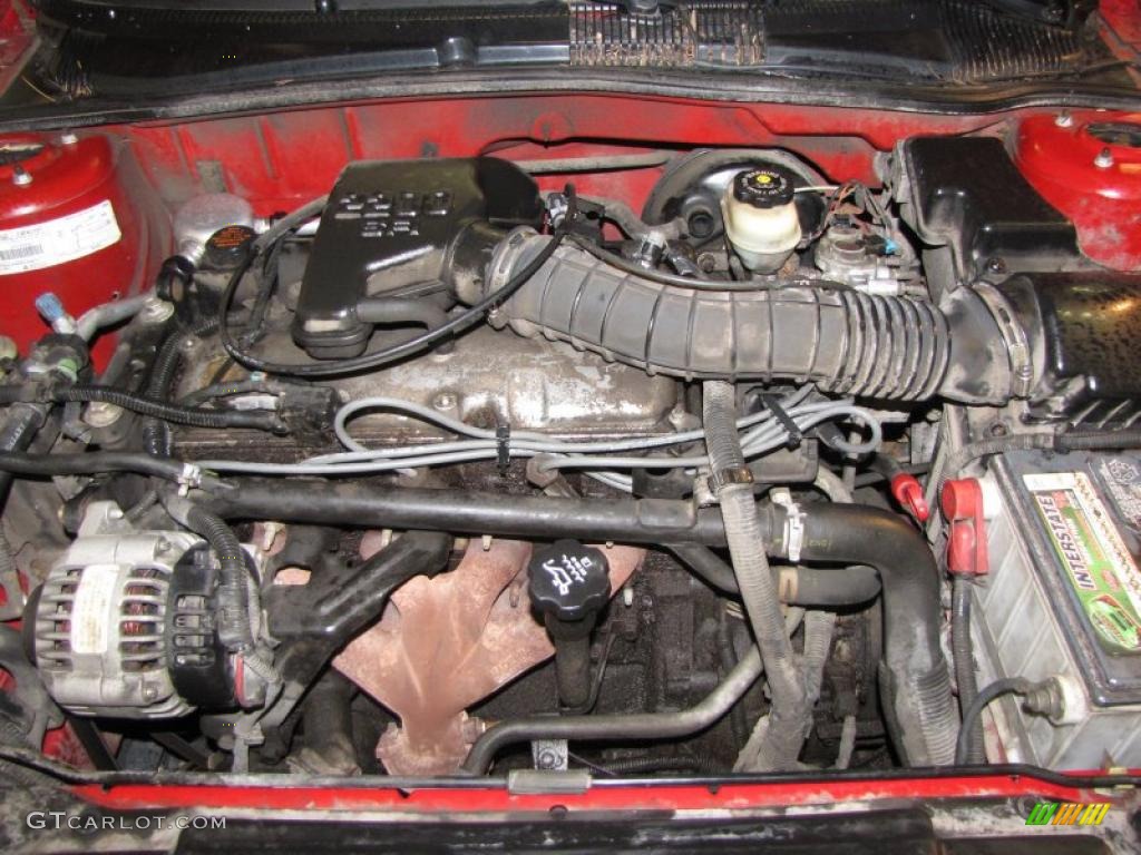 1998 Chevrolet Cavalier Sedan 2.2 Liter OHV 8-Valve 4 Cylinder Engine Photo #38876992