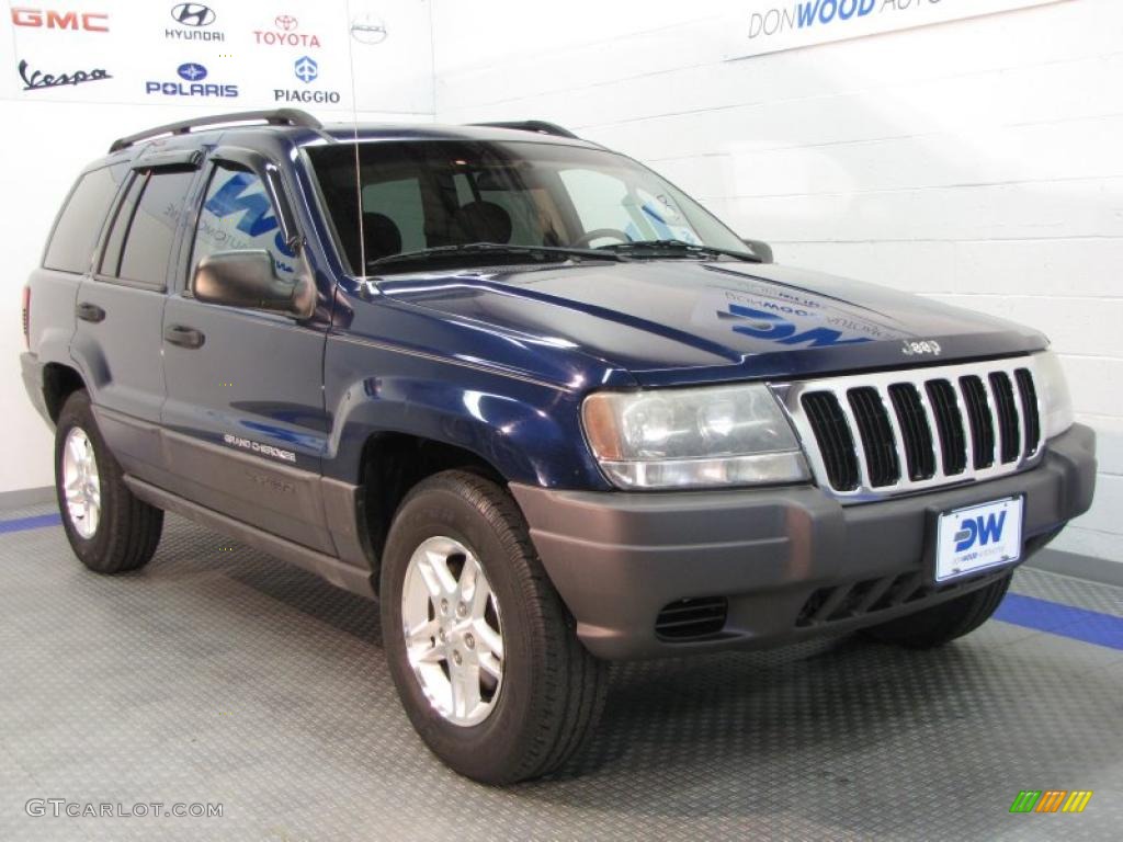 Patriot Blue Pearlcoat Jeep Grand Cherokee