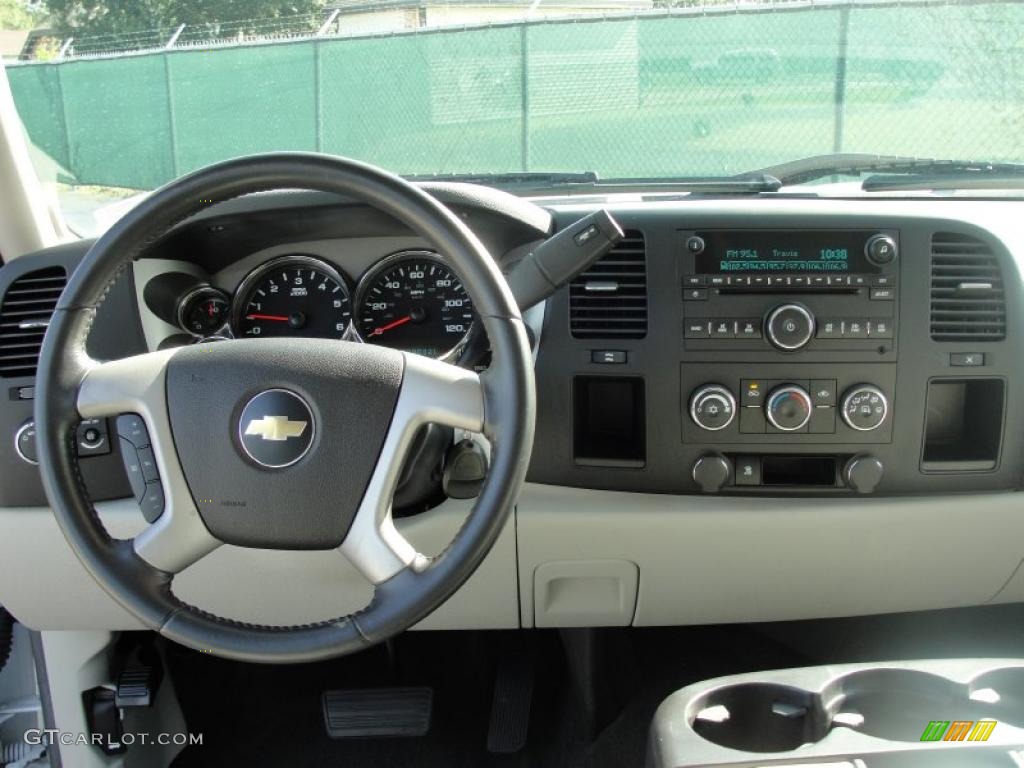 2009 Chevrolet Silverado 1500 LT Crew Cab Light Titanium Dashboard Photo #38878164