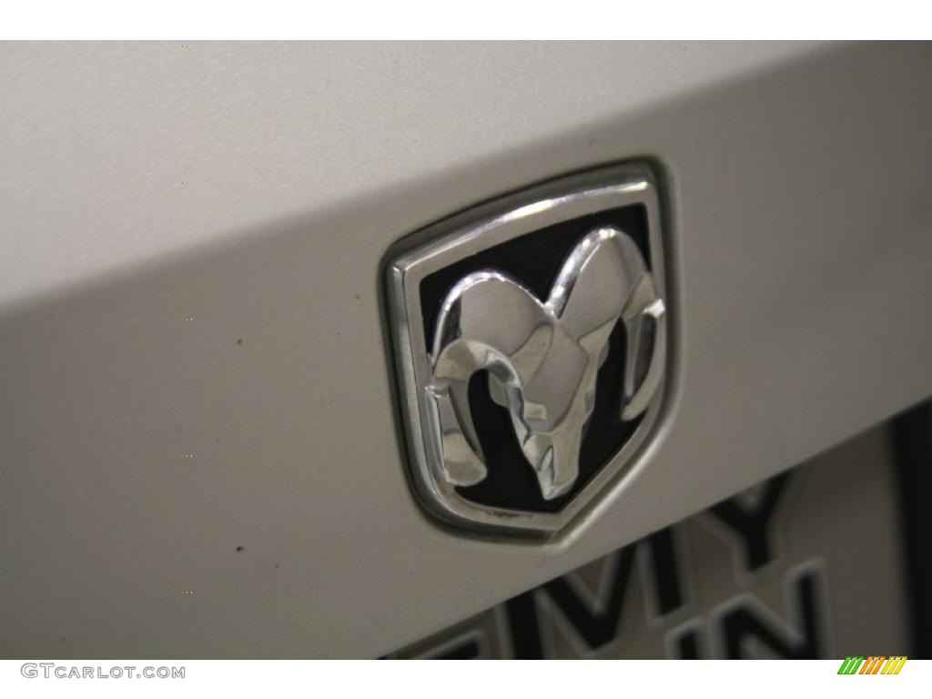 2009 Dodge Caliber R/T Marks and Logos Photo #38881893