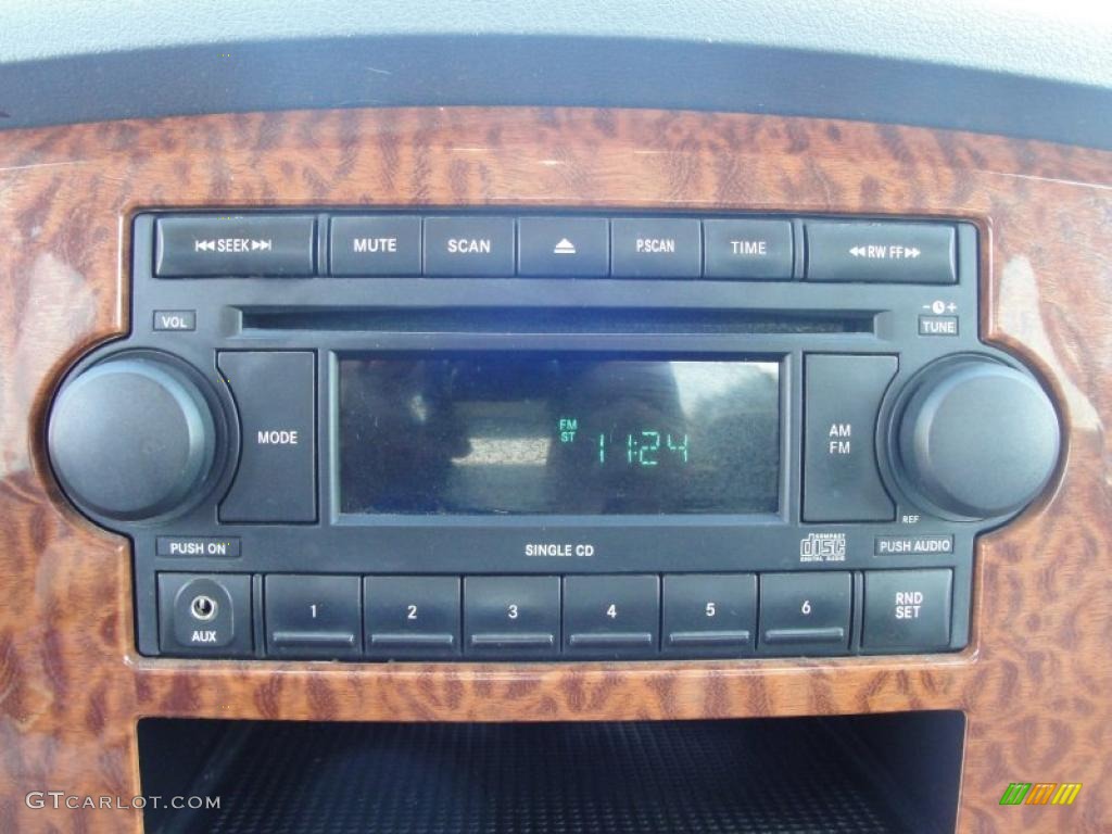 2006 Dodge Ram 2500 Big Horn Edition Quad Cab Controls Photo #38883573