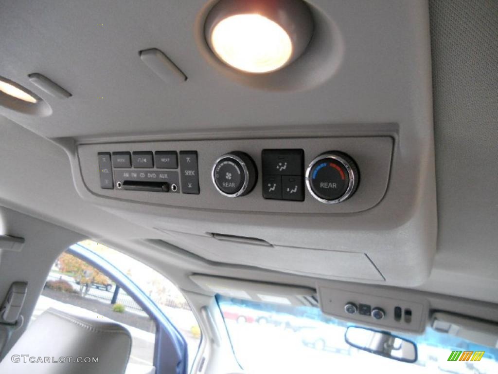 2009 Infiniti QX 56 4WD Controls Photo #38884221