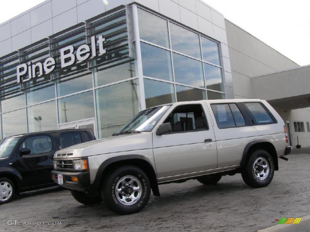 1995 Nissan pathfinder se 4x4 specs