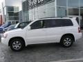 Super White - Highlander V6 4WD Photo No. 4