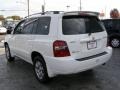 Super White - Highlander V6 4WD Photo No. 5