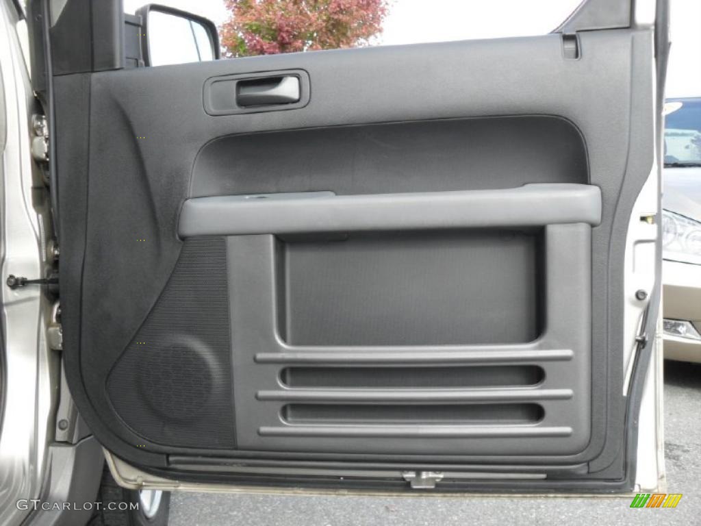 2004 Honda Element EX Door Panel Photos