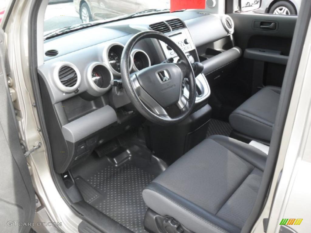 Black Interior 2004 Honda Element EX Photo #38888714