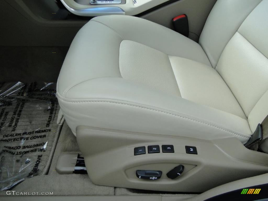 Sandstone Beige Interior 2011 Volvo S80 3.2 Photo #38889038