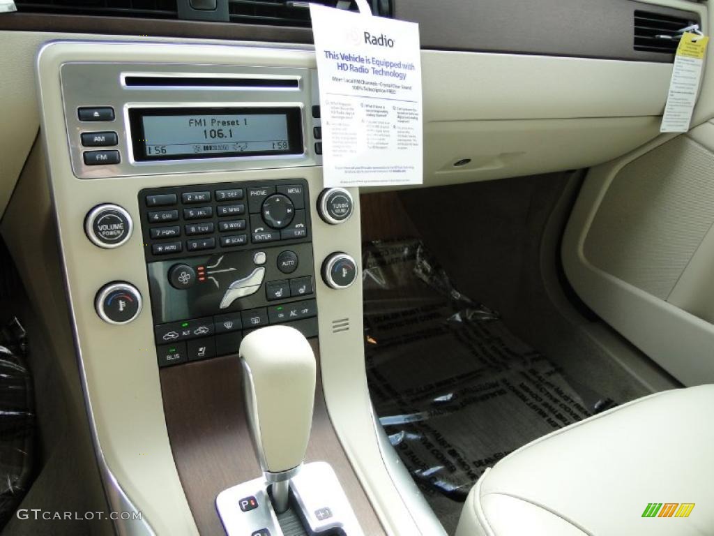 2011 Volvo S80 3.2 Controls Photo #38889058