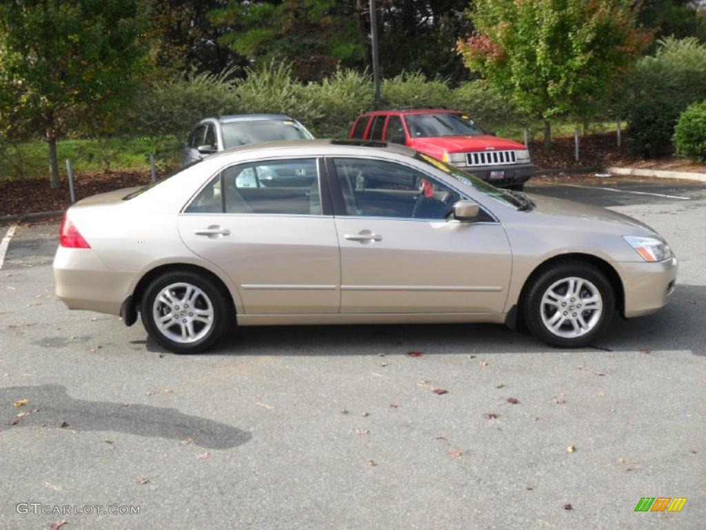 2006 Accord EX Sedan - Desert Mist Metallic / Ivory photo #4