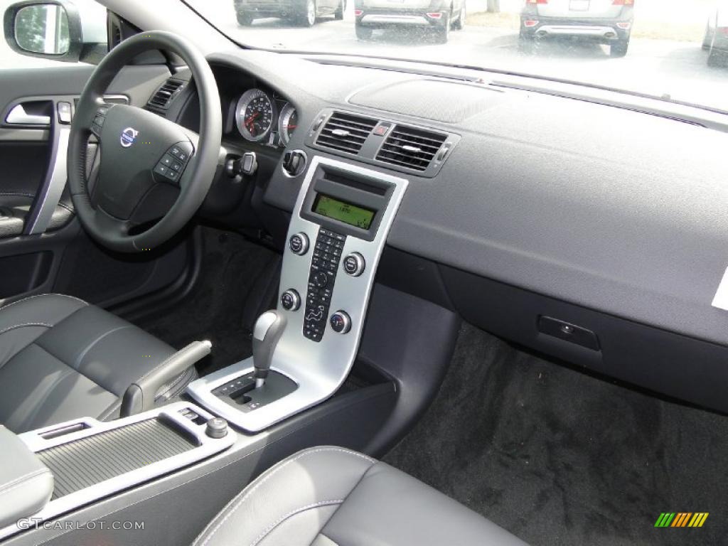 Soverign Hide Off Black Leather/Off Black Interior 2011 Volvo C70 T5 Photo #38889626