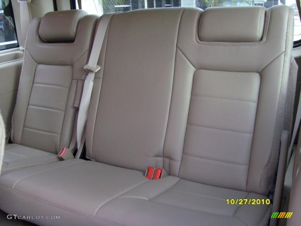 Medium Parchment Interior 2006 Ford Expedition Limited Photo #38890826