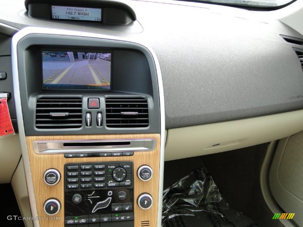 2010 XC60 3.2 AWD - Barents Blue Metallic / Sandstone photo #6