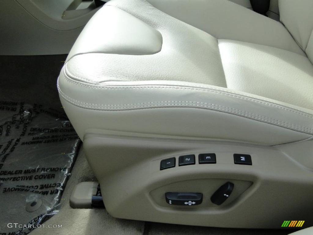 2010 XC60 3.2 AWD - Barents Blue Metallic / Sandstone photo #14