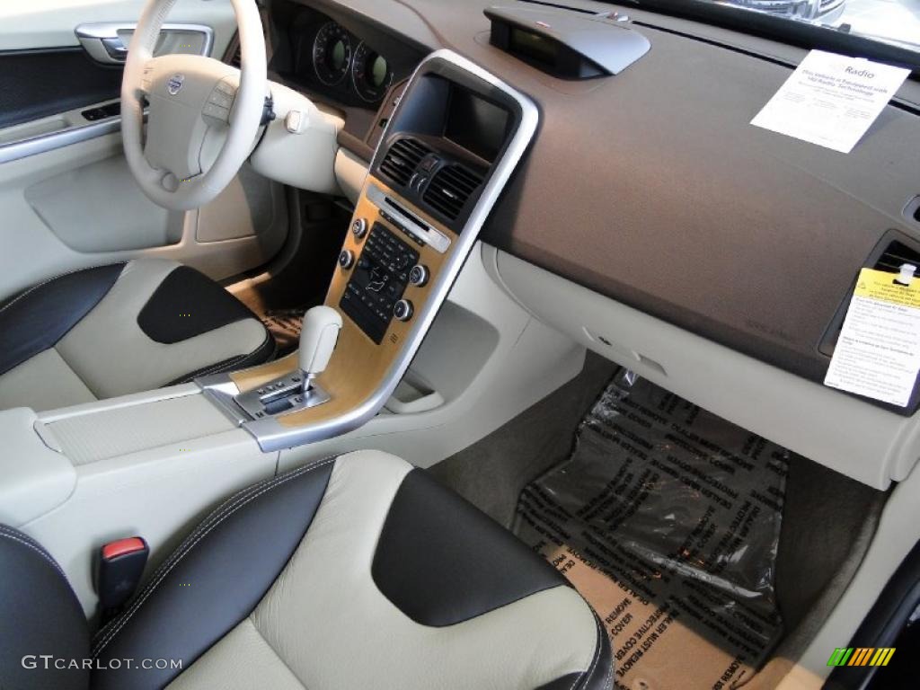 Sandstone/Espresso Interior 2010 Volvo XC60 3.2 AWD Photo #38891166