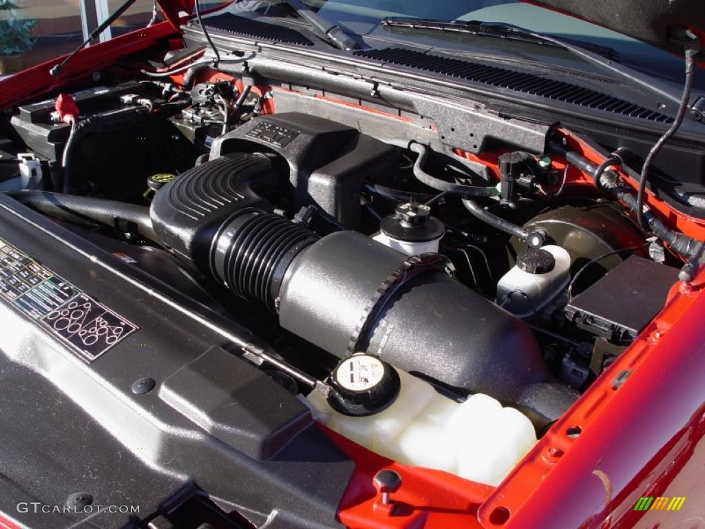 2003 F150 XLT SuperCab 4x4 - Bright Red / Dark Graphite Grey photo #29