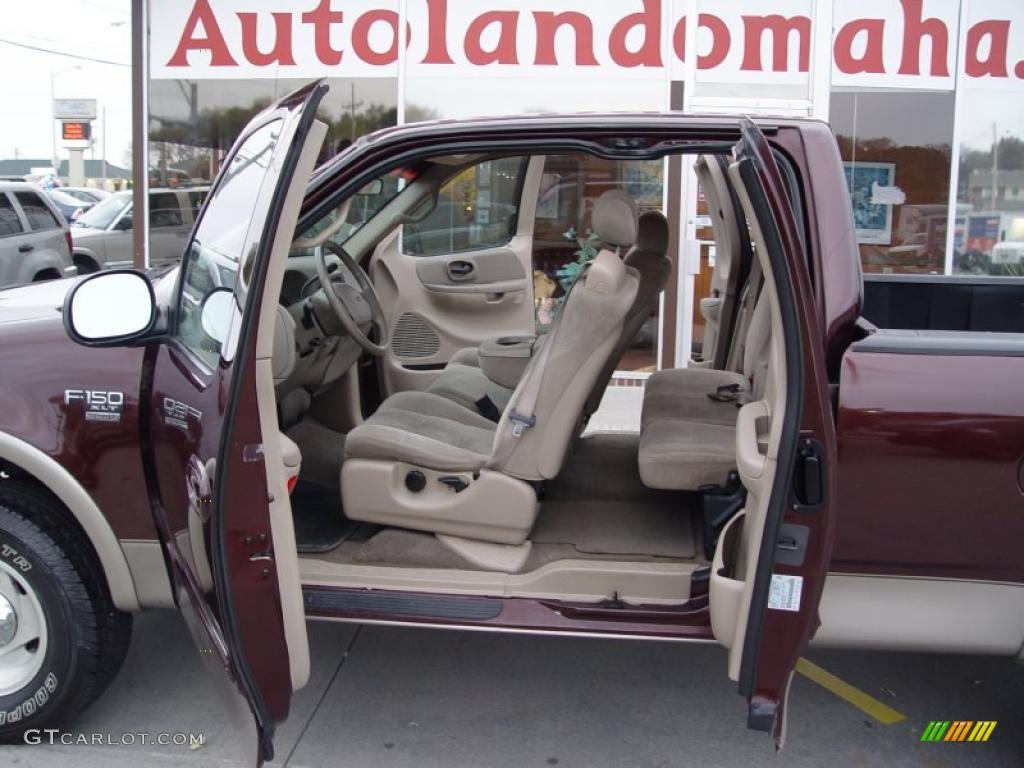 Medium Parchment Interior 2001 Ford F150 XLT SuperCab 4x4 Photo #38892570