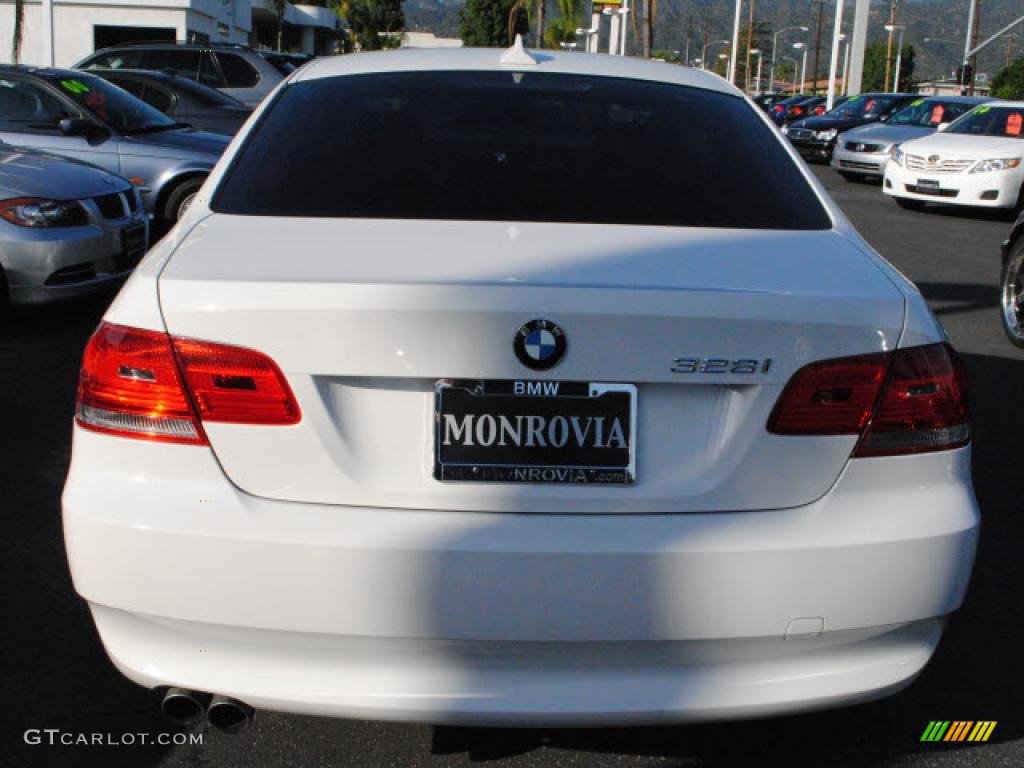 2008 3 Series 328i Coupe - Alpine White / Black photo #9