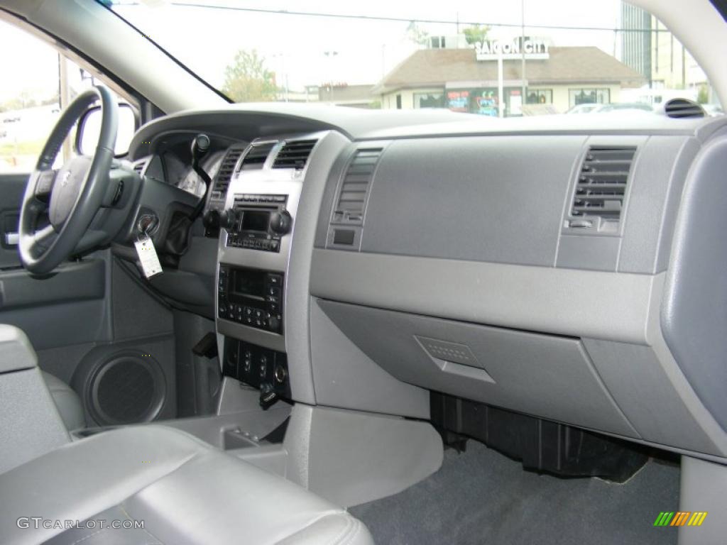 2004 Dodge Durango Limited 4x4 Dark Khaki/Light Graystone Dashboard Photo #38894930