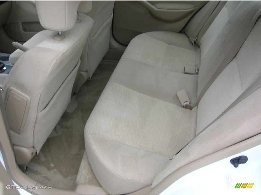 2005 Civic Hybrid Sedan - Taffeta White / Ivory photo #9