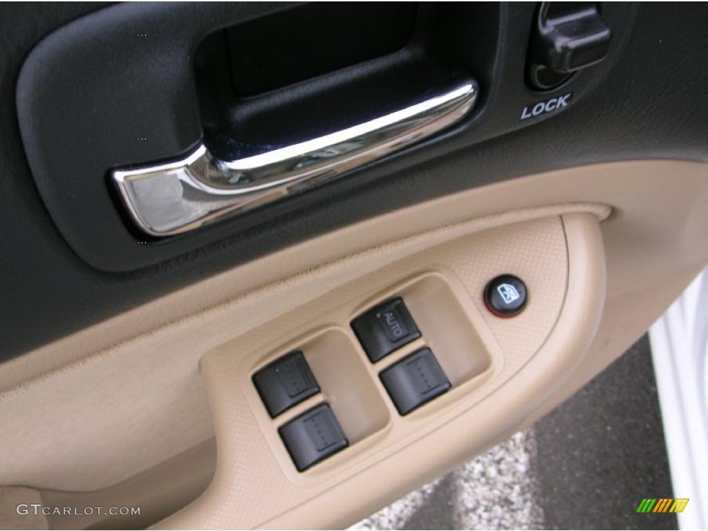 2005 Honda Civic Hybrid Sedan Controls Photo #38896058