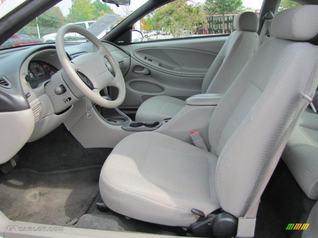 2000 Mustang V6 Coupe - Silver Metallic / Medium Graphite photo #6