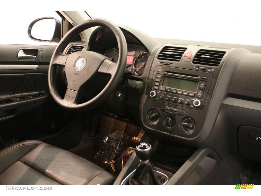 2006 Volkswagen Jetta TDI Sedan Anthracite Black Dashboard Photo #38896750